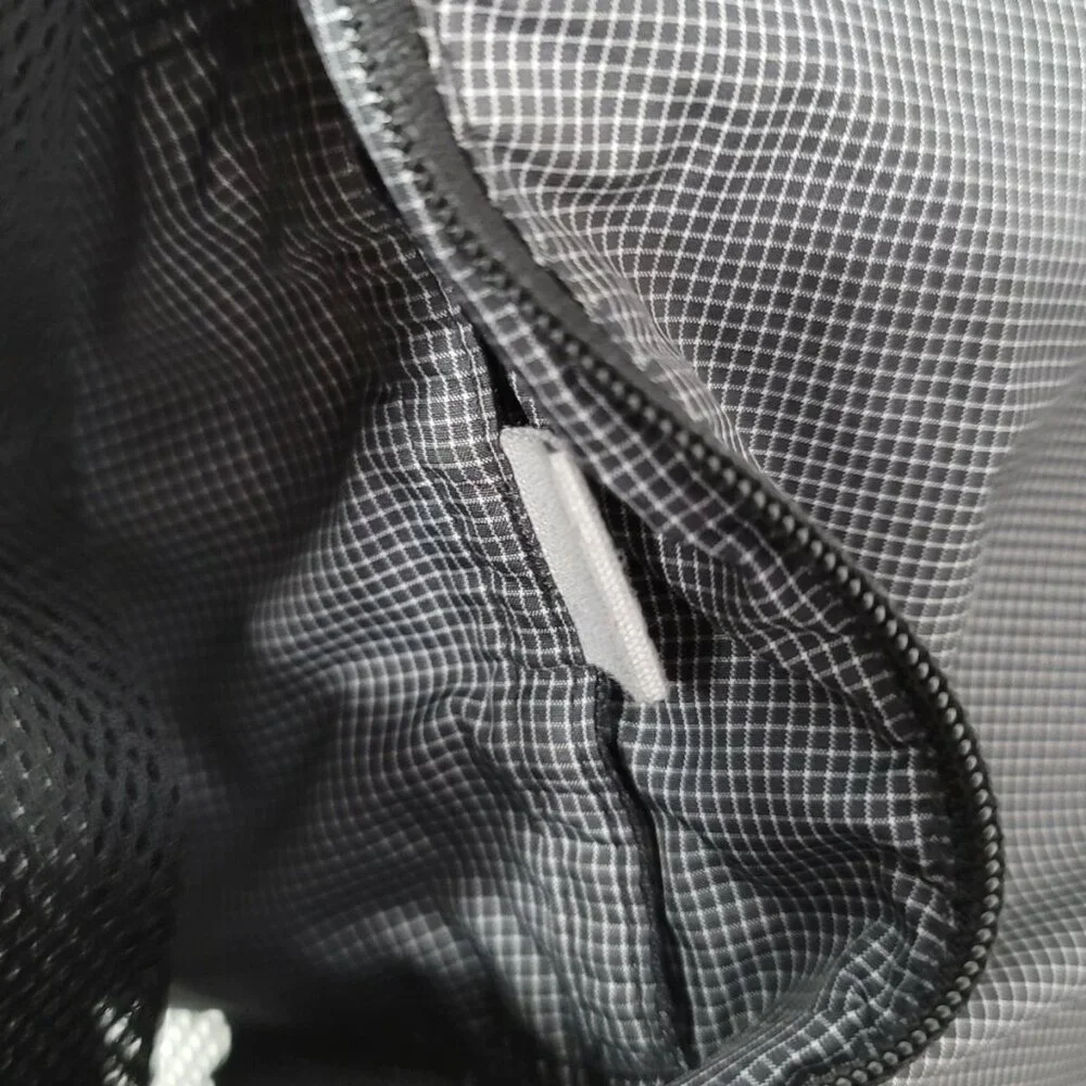 Nike Women 542213 Vapor Lightweight Running Jacket Black Gray‎ Check Hoodie Flaw